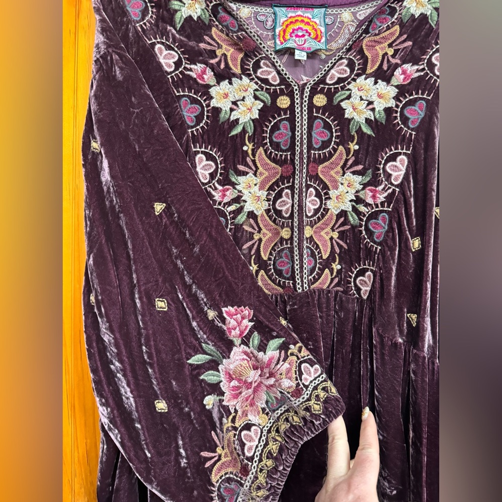 Johnny Was Size 2X purple velvelt tunic